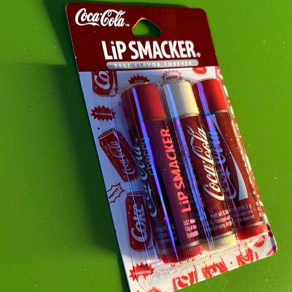 COCA-COLA lip smacker balm set 3 flavors CHERRY. CLASSIC. VANILLA tubes NEW - Picture 2 of 5